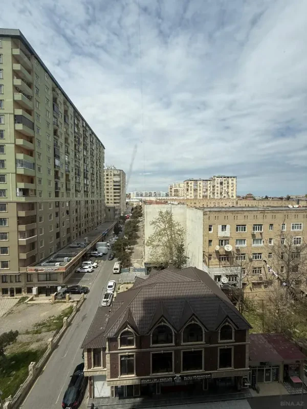 Satılır 2 otaqlı mənzil 67 m²