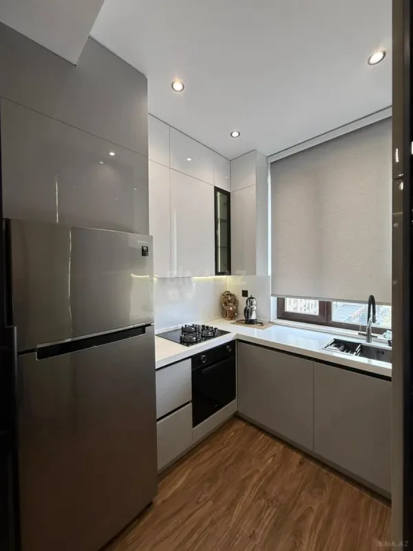Satılır 2 otaqlı mənzil 67 m²