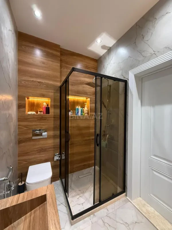 Satılır 2 otaqlı mənzil 67 m²