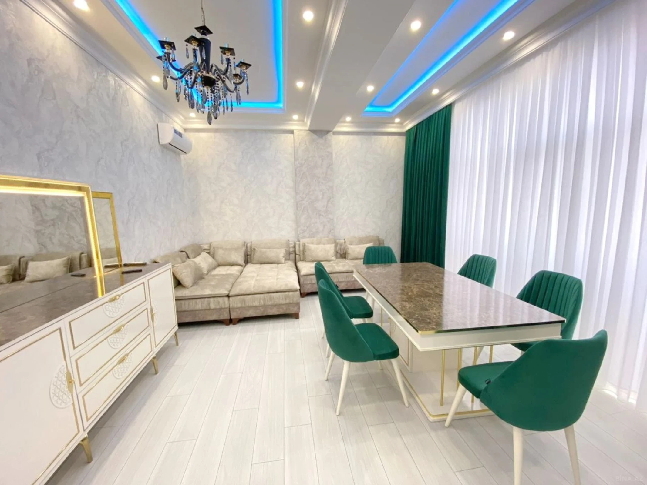 Kirayə verilir 3 otaqlı mənzil 120 m²