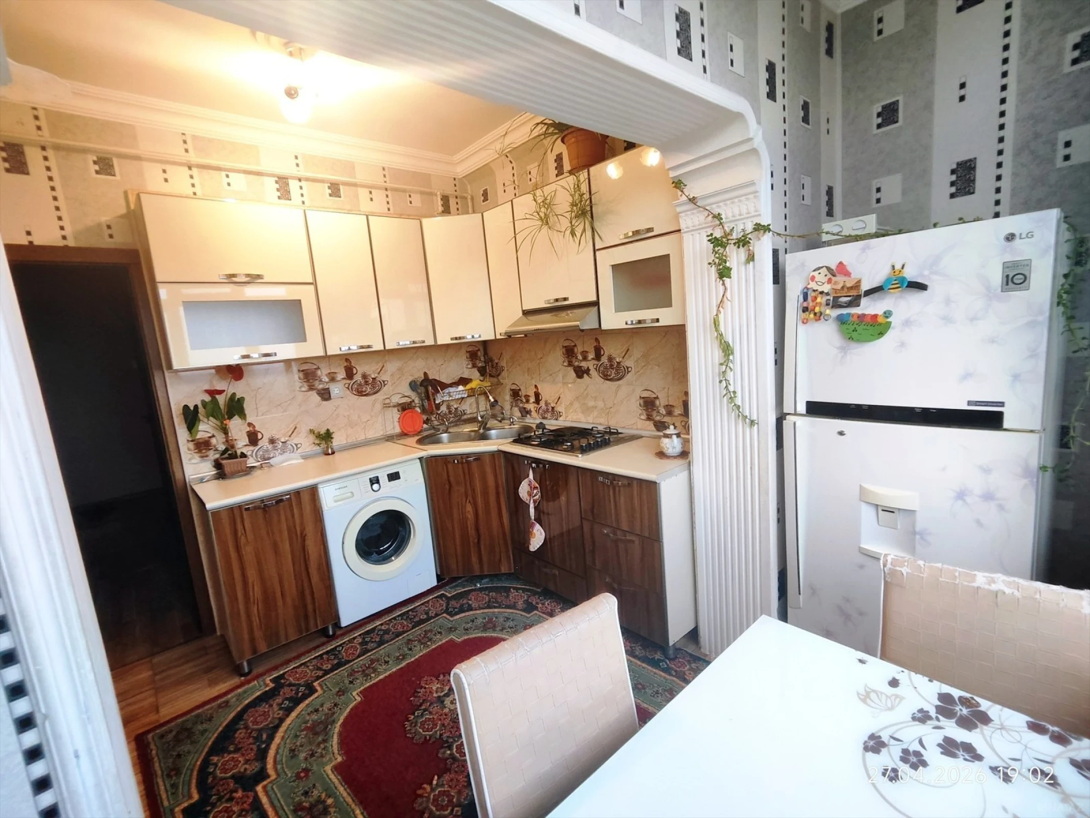 Kirayə verilir 2 otaqlı mənzil 60 m²