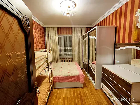 Kirayə verilir 2 otaqlı mənzil 60 m²