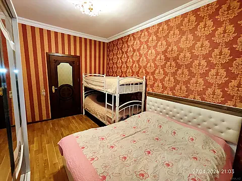 Kirayə verilir 2 otaqlı mənzil 60 m²