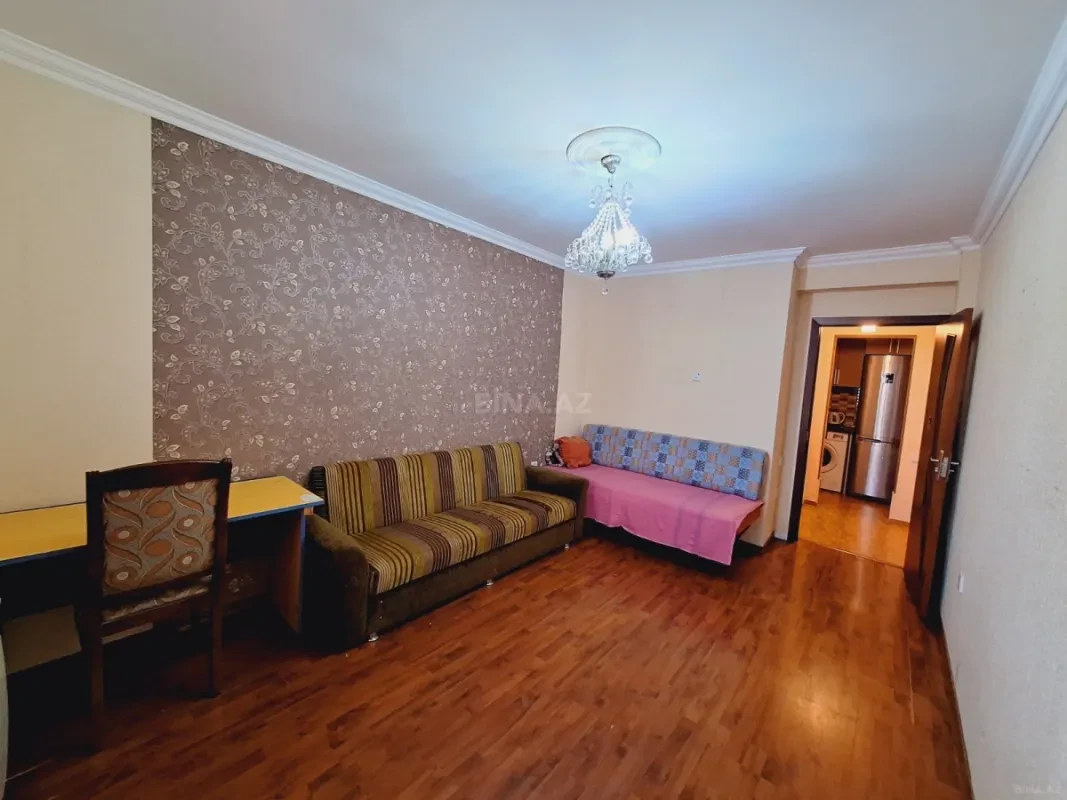 Kirayə verilir 2 otaqlı mənzil 65 m²