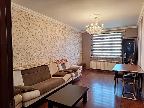 Kirayə verilir 2 otaqlı mənzil 65 m²