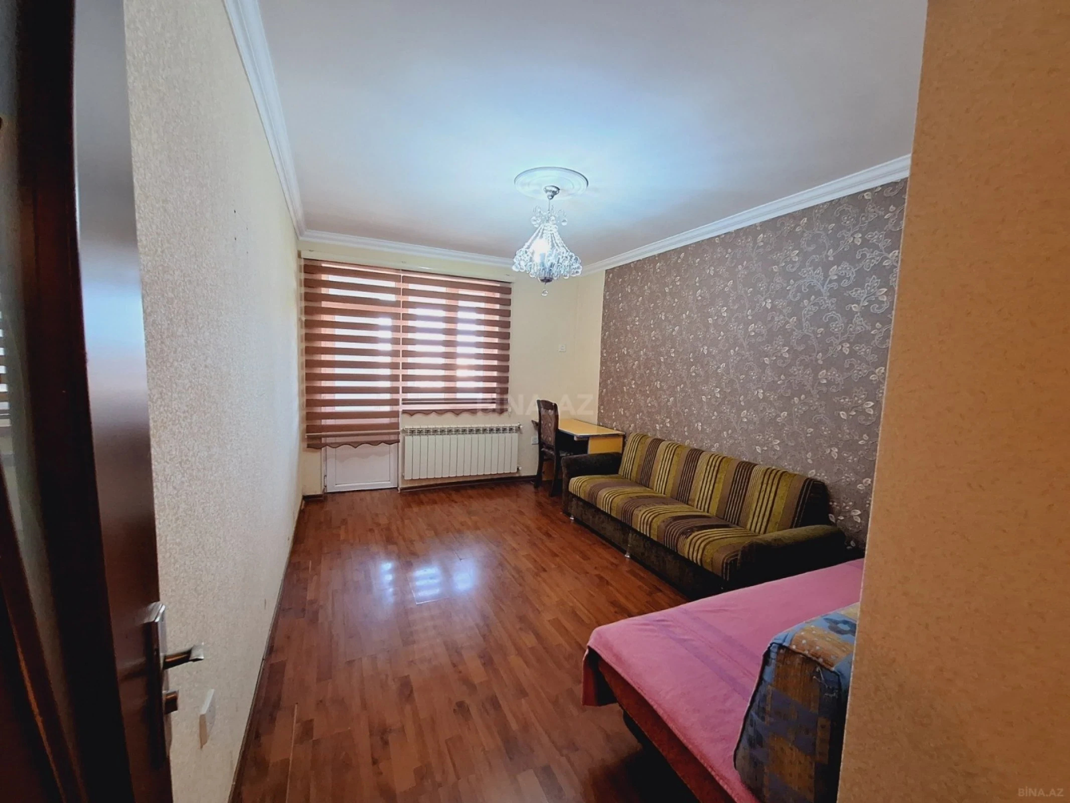 Kirayə verilir 2 otaqlı mənzil 65 m²
