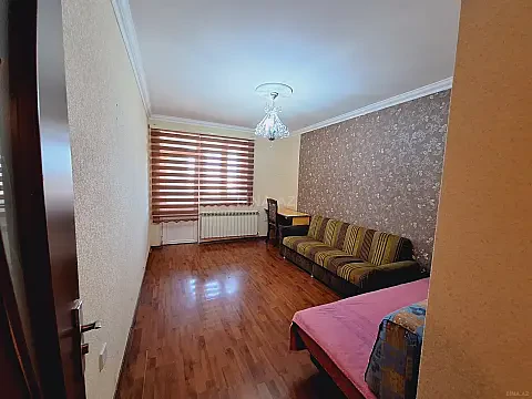 Kirayə verilir 2 otaqlı mənzil 65 m²