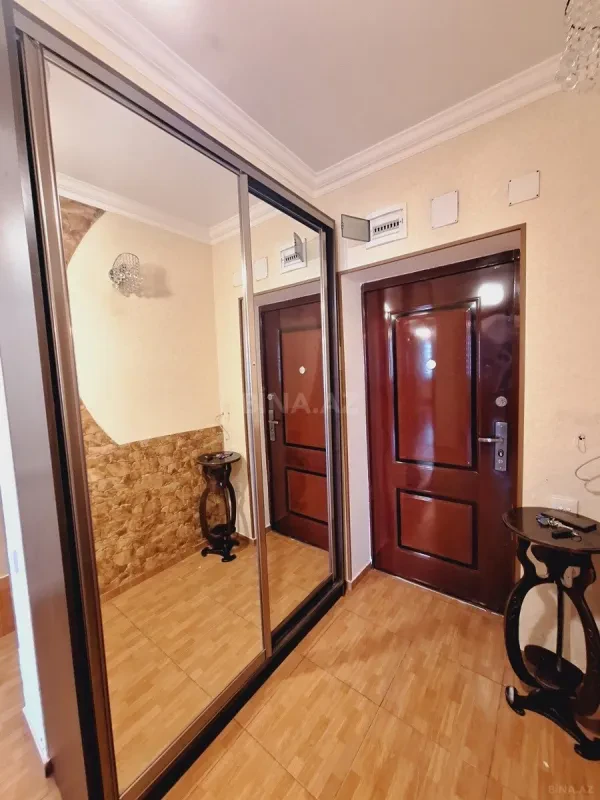 Kirayə verilir 2 otaqlı mənzil 65 m²