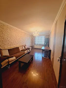 Kirayə verilir 2 otaqlı mənzil 65 m²