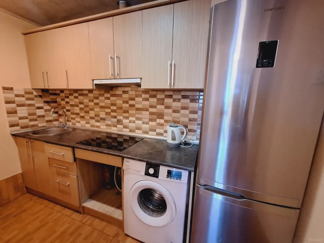 Kirayə verilir 2 otaqlı mənzil 65 m²
