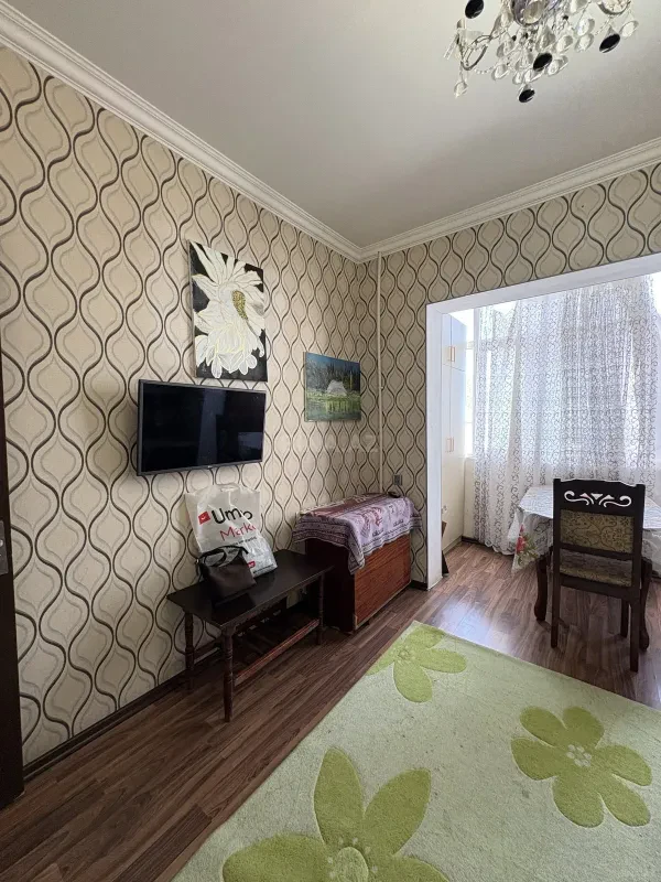 Kirayə verilir 2 otaqlı mənzil 45 m²