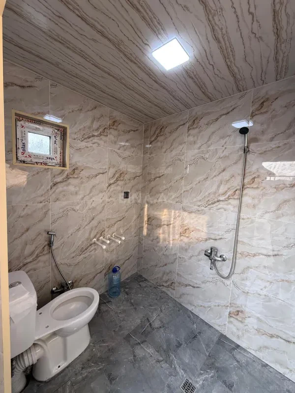 Kirayə verilir 3 otaqlı həyət evi 101 m²
