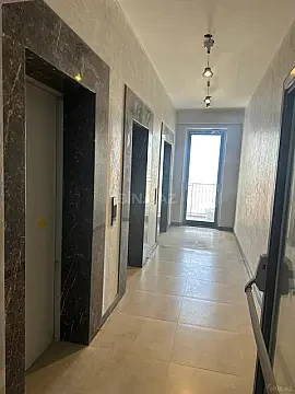 Satılır 3 otaqlı mənzil 146 m²