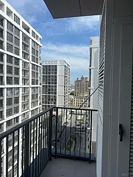 Satılır 3 otaqlı mənzil 146 m²