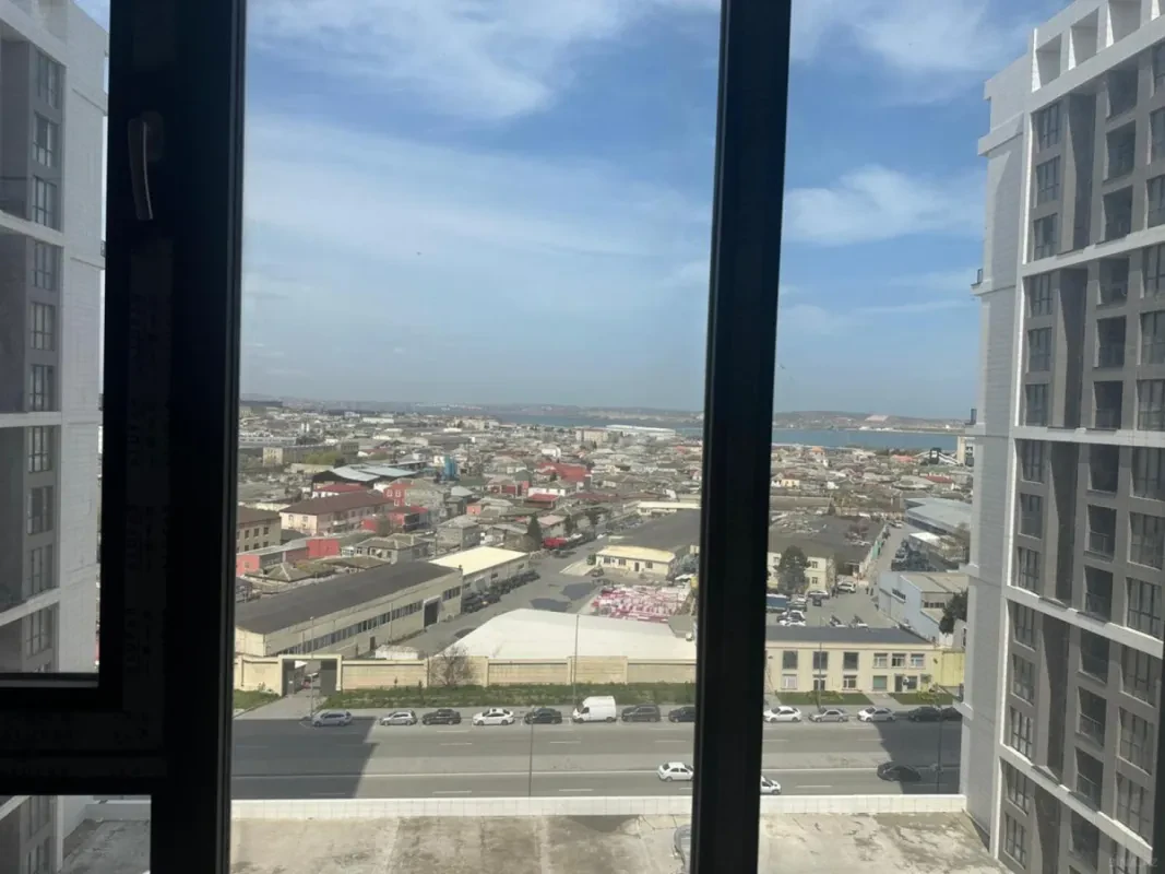 Satılır 3 otaqlı mənzil 146 m²