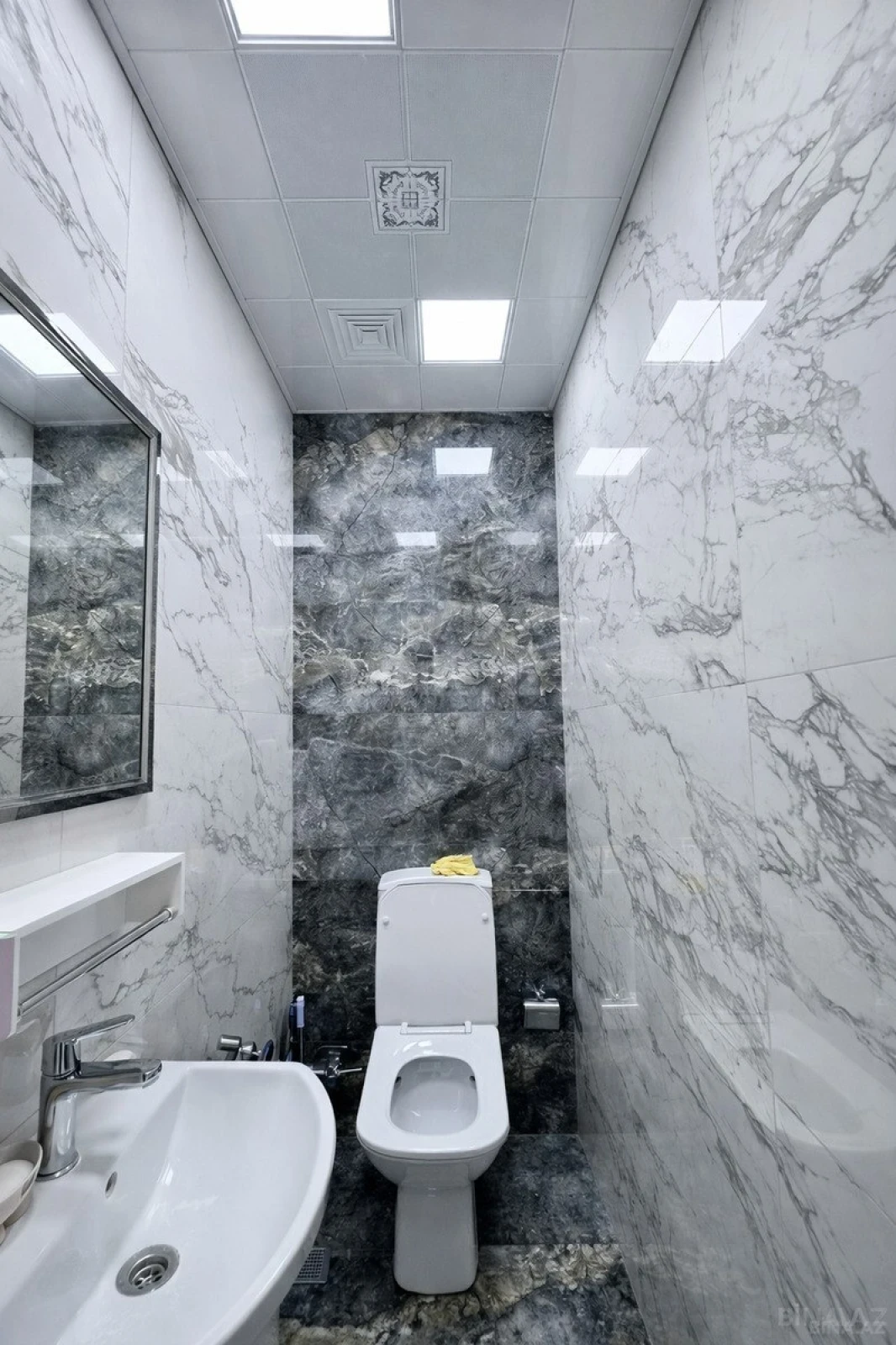 Satılır 3 otaqlı mənzil 165 m²