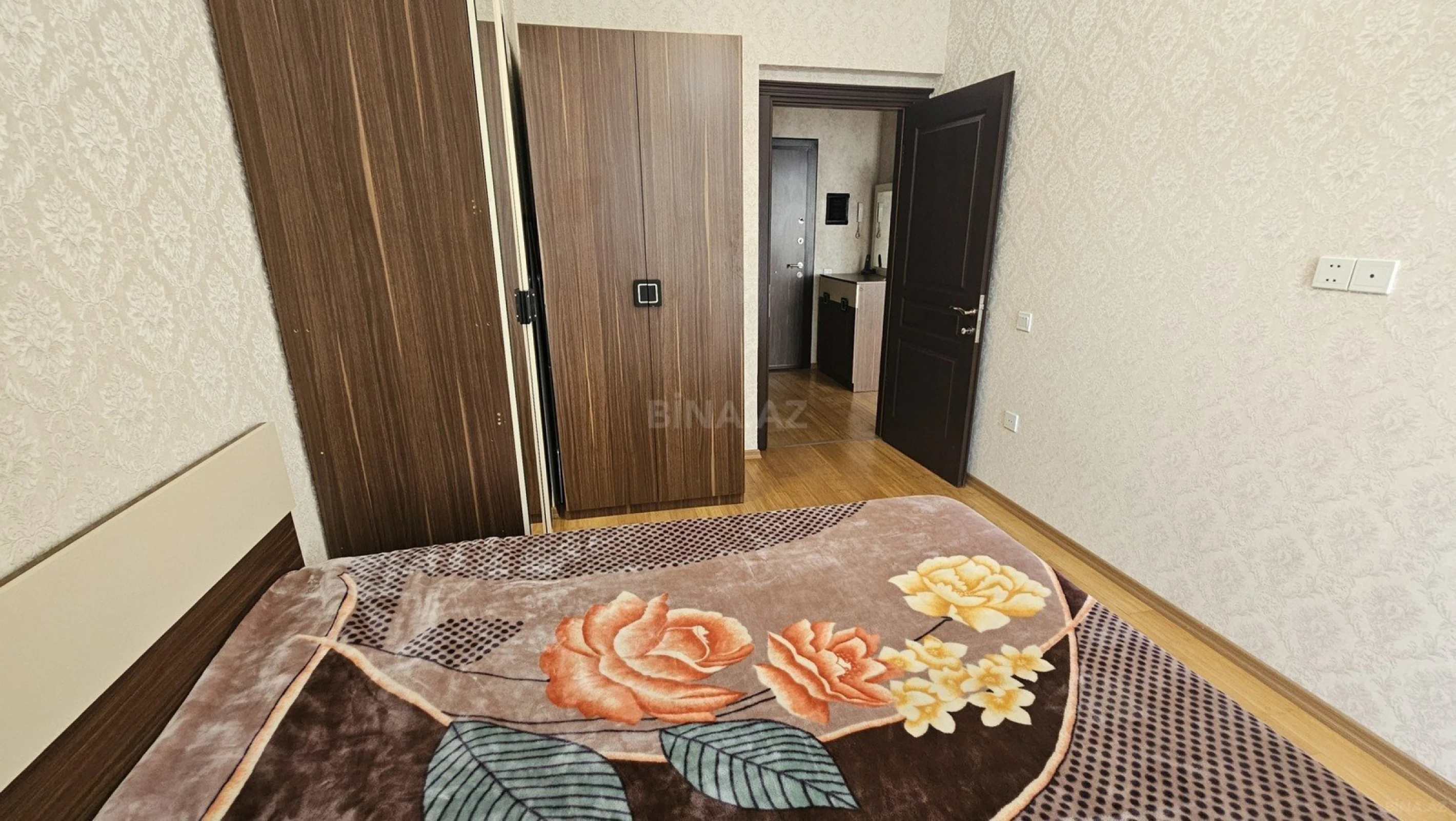Kirayə verilir 2 otaqlı mənzil 50 m²