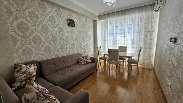 Kirayə verilir 2 otaqlı mənzil 50 m²