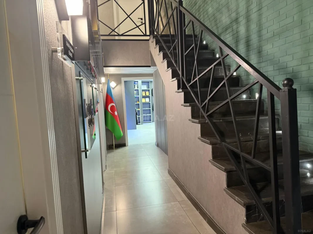 Satılır 5 otaqlı ofis 115 m²