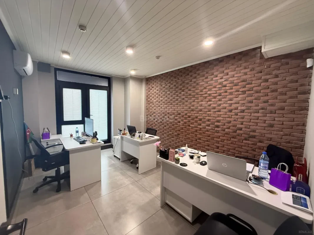 Satılır 5 otaqlı ofis 115 m²
