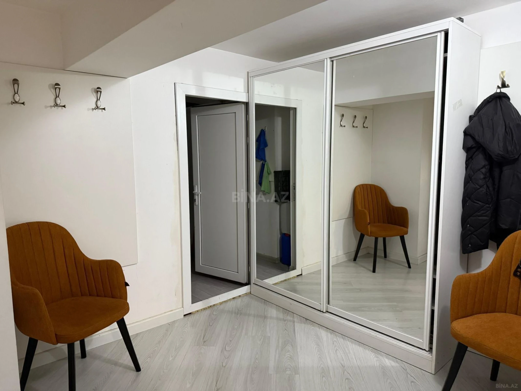 Satılır 5 otaqlı ofis 115 m²