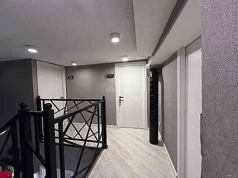 Satılır 5 otaqlı ofis 115 m²