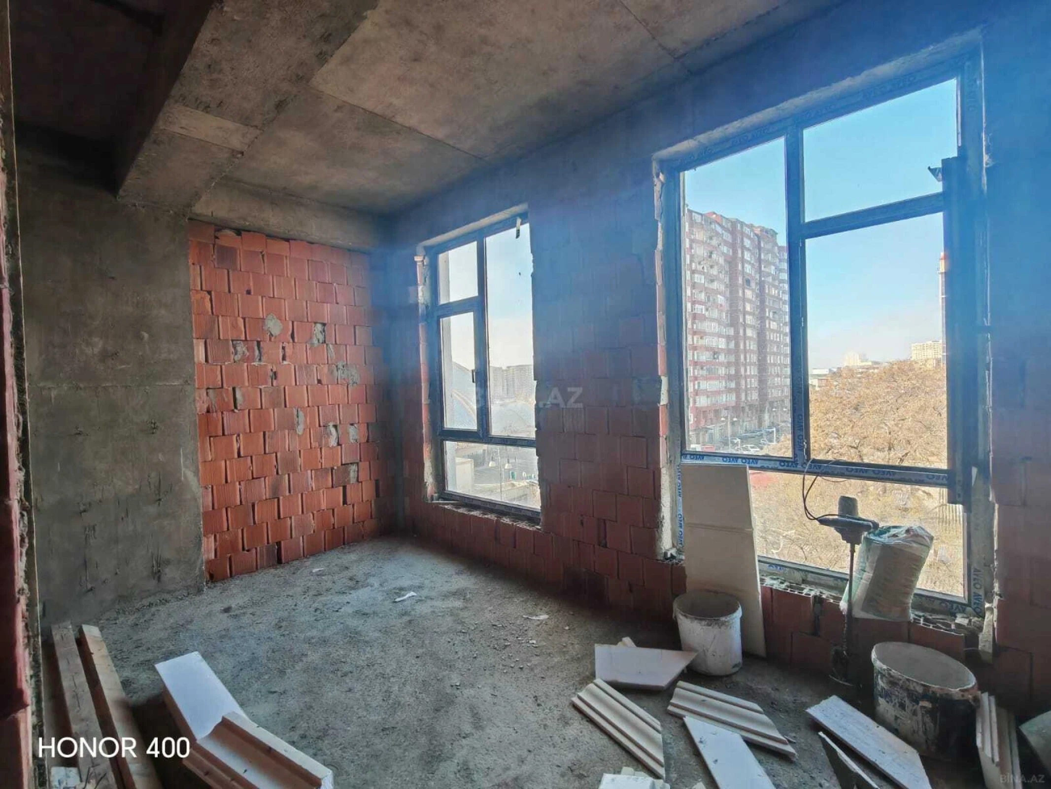Satılır 1 otaqlı mənzil 62 m²
