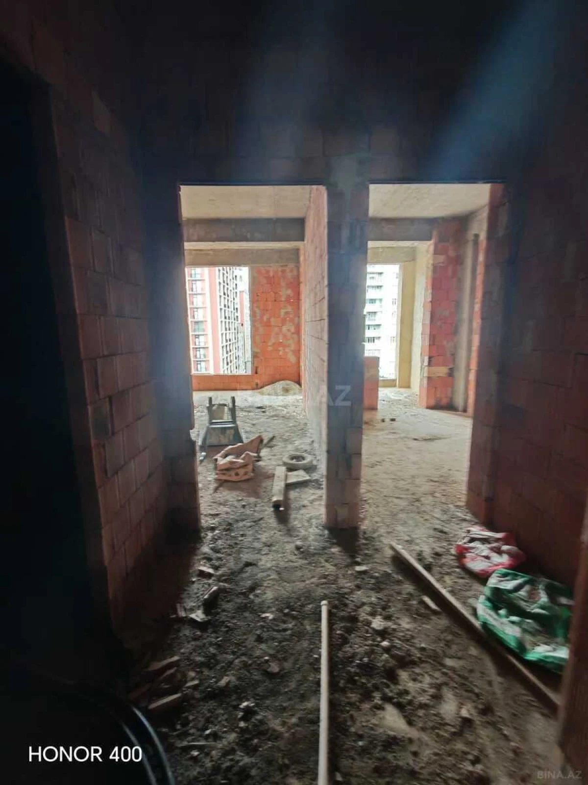 Satılır 1 otaqlı mənzil 62 m²