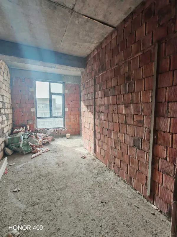 Satılır 1 otaqlı mənzil 62 m²