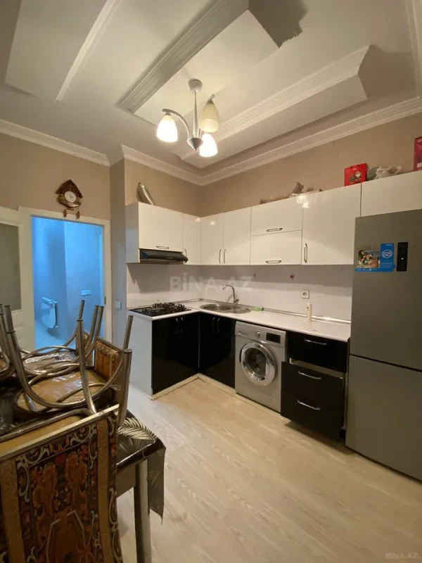 Kirayə verilir 2 otaqlı mənzil 100 m²