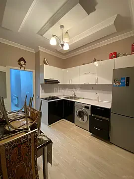 Kirayə verilir 2 otaqlı mənzil 100 m²