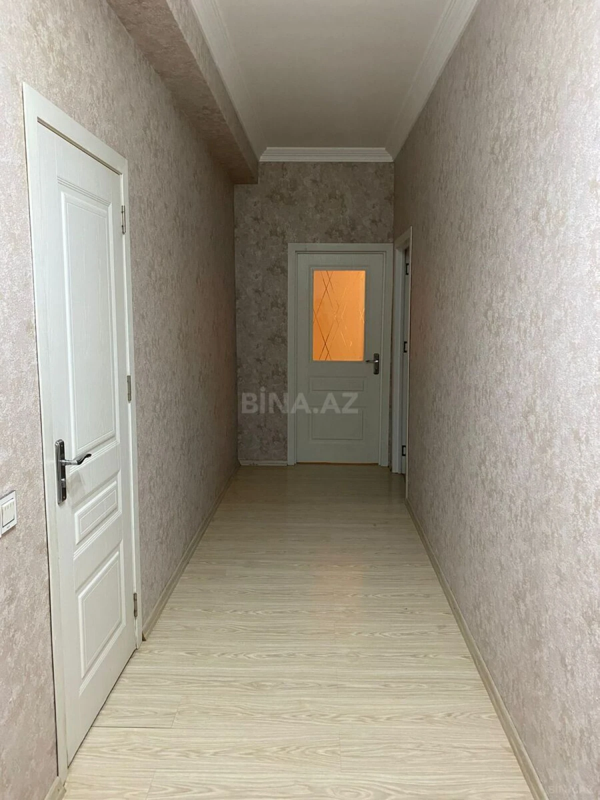Kirayə verilir 2 otaqlı mənzil 100 m²