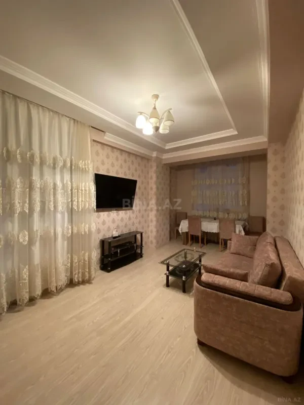 Kirayə verilir 2 otaqlı mənzil 100 m²