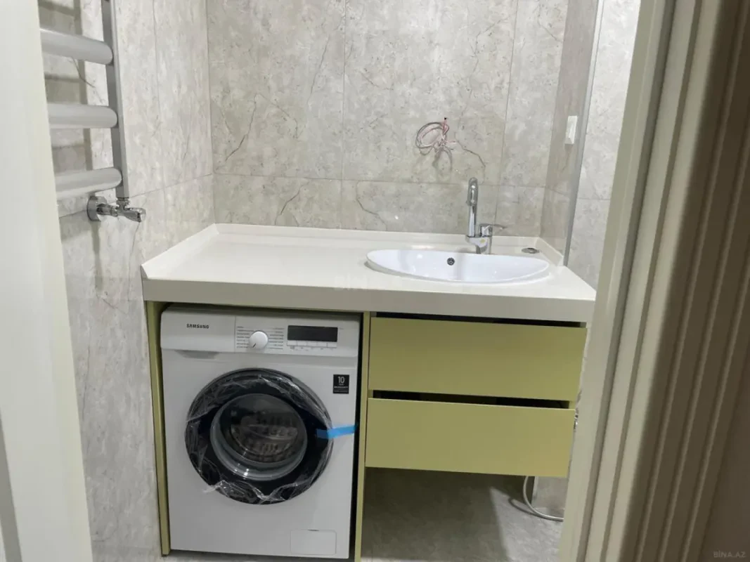 Kirayə verilir 2 otaqlı mənzil 60 m²