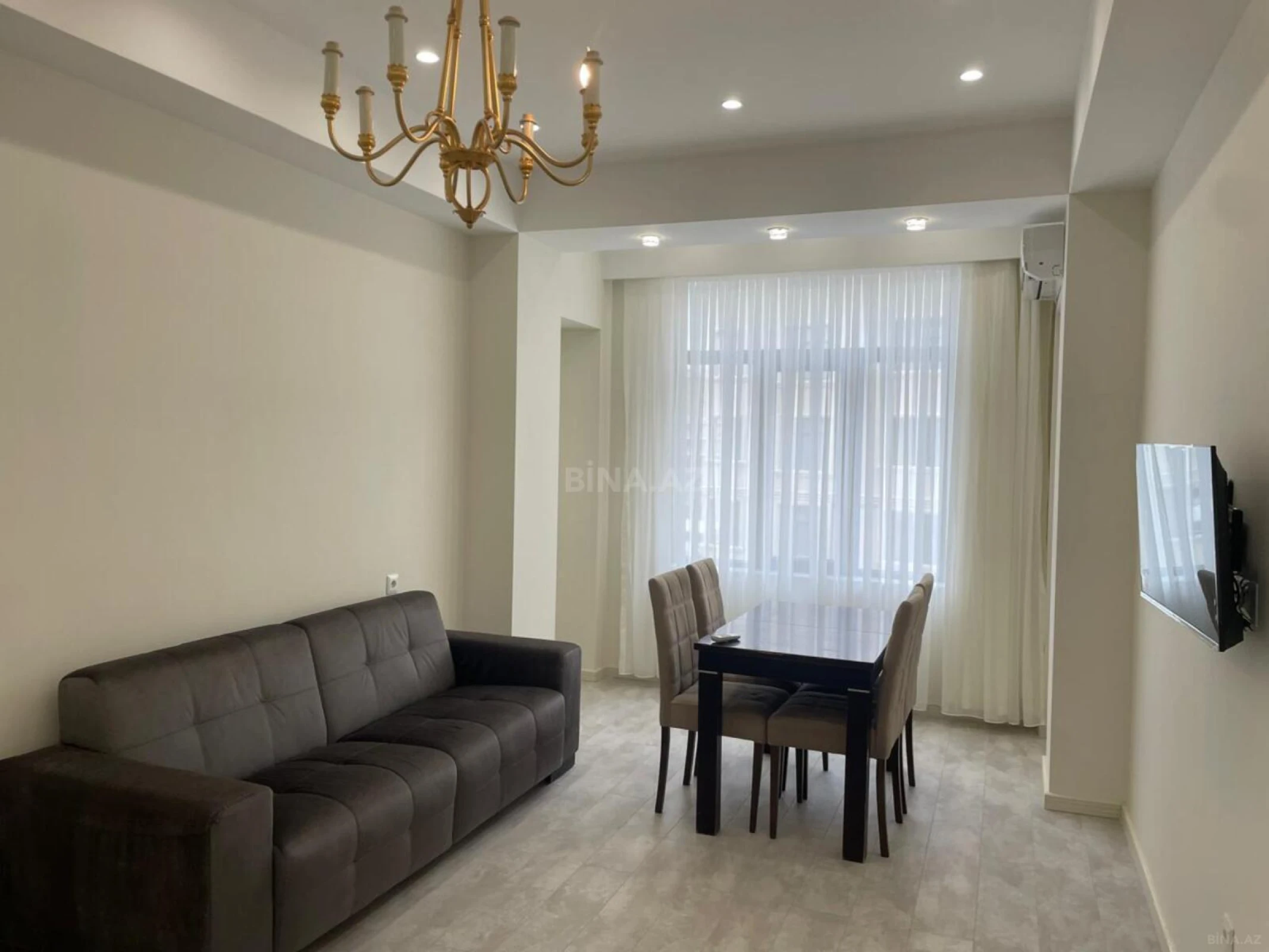 Kirayə verilir 2 otaqlı mənzil 60 m²