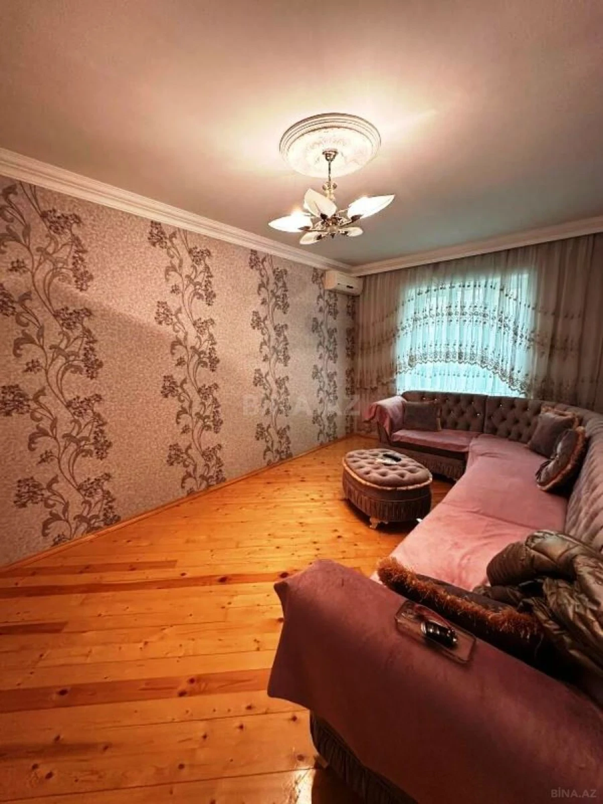 Satılır 2 otaqlı mənzil 60 m²
