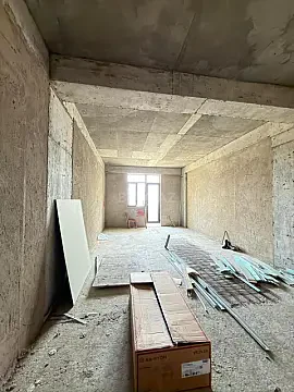 Satılır 4 otaqlı mənzil 231 m²