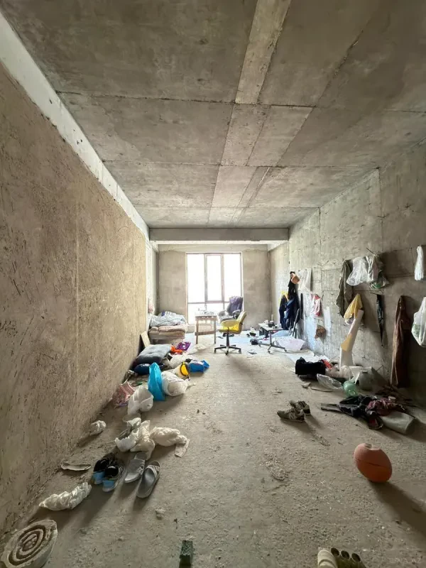 Satılır 4 otaqlı mənzil 231 m²