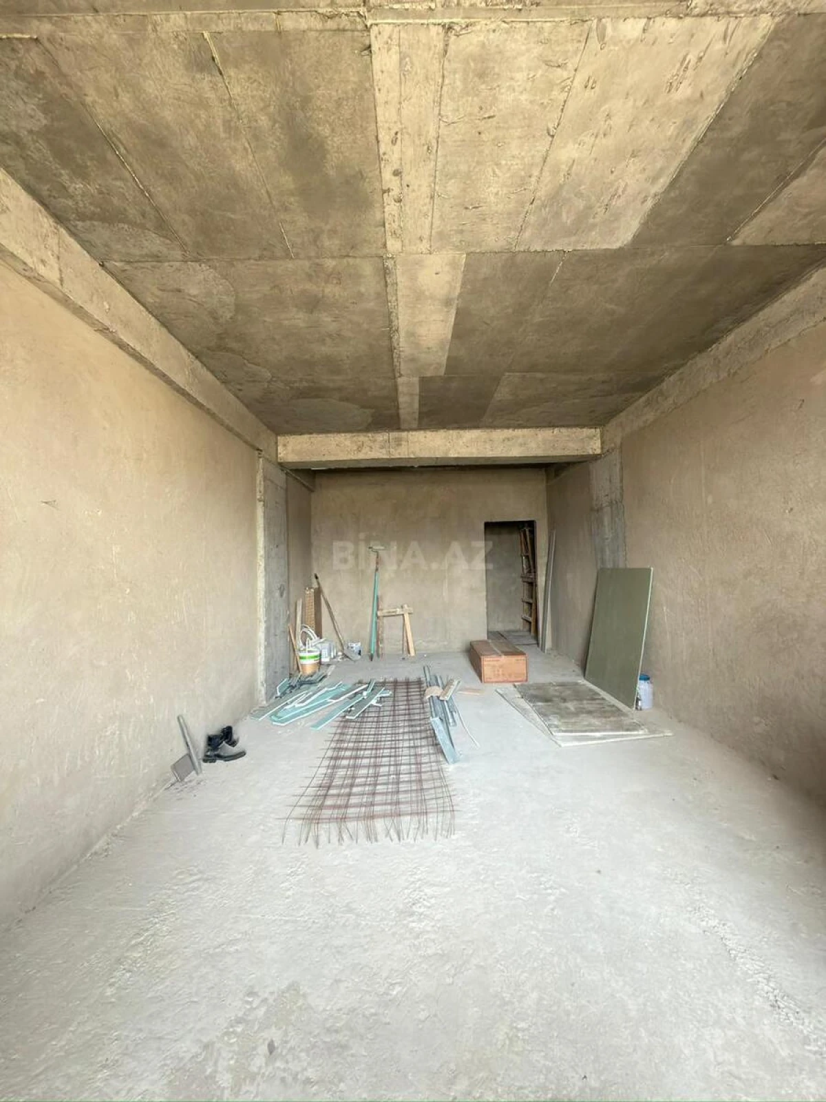 Satılır 4 otaqlı mənzil 231 m²