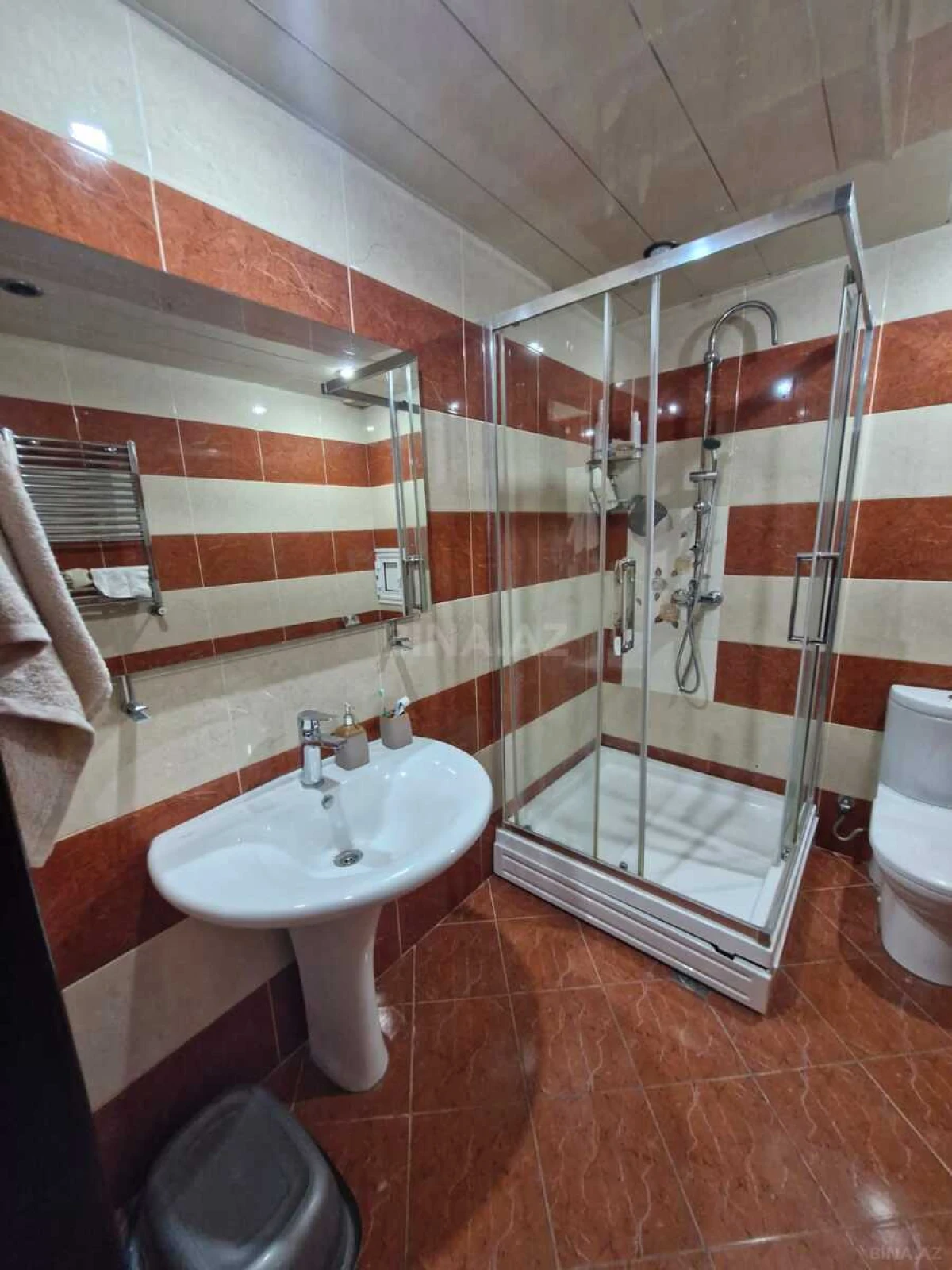 Kirayə verilir 2 otaqlı mənzil 86 m²