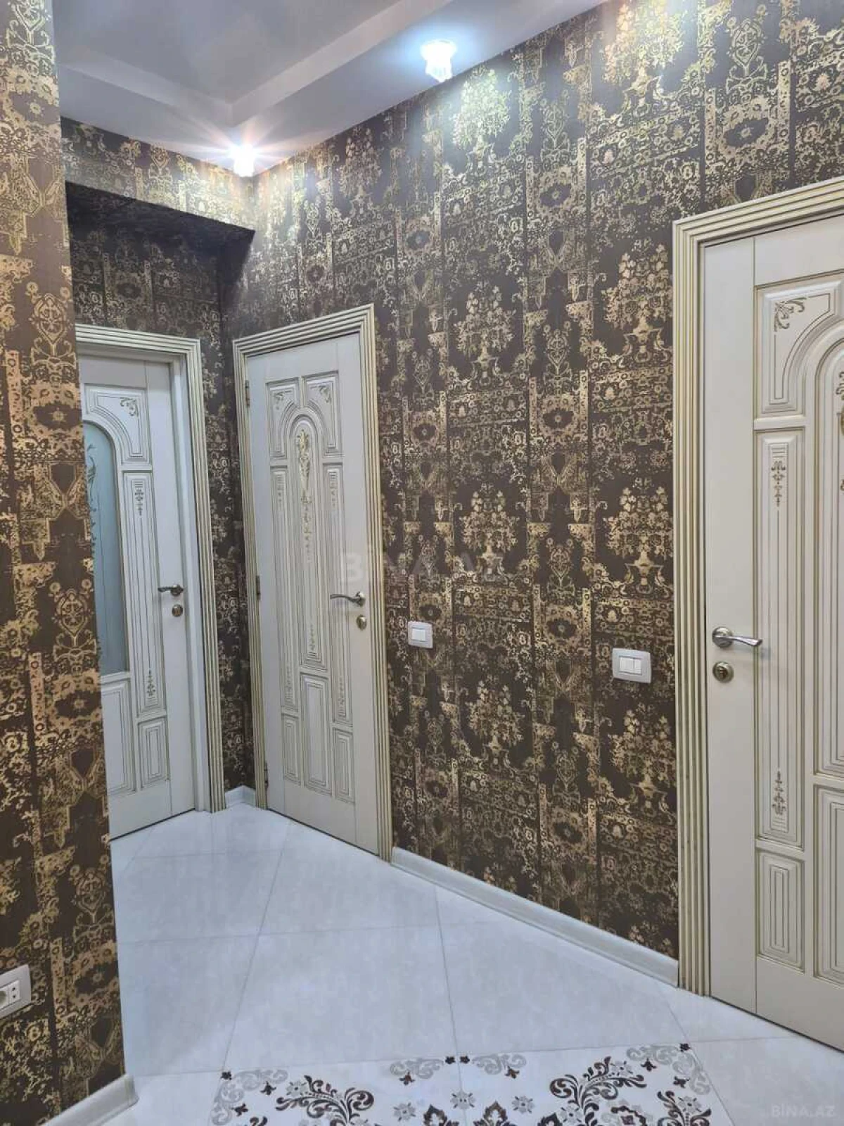 Satılır 3 otaqlı mənzil 95.1 m²