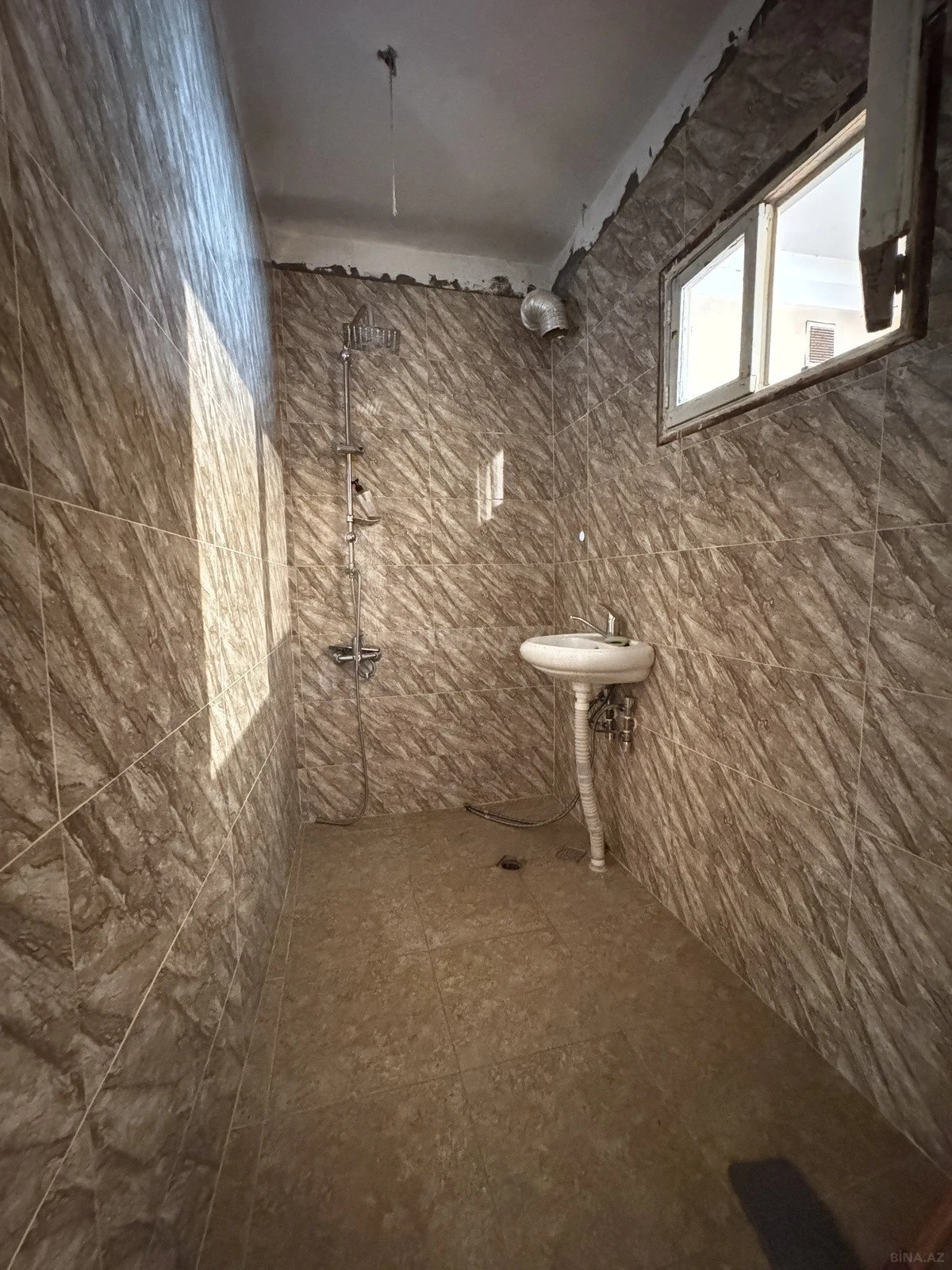 Satılır 3 otaqlı mənzil 72 m²