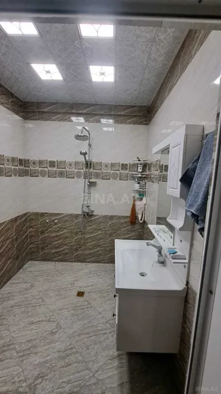 Satılır 3 otaqlı mənzil 133 m²