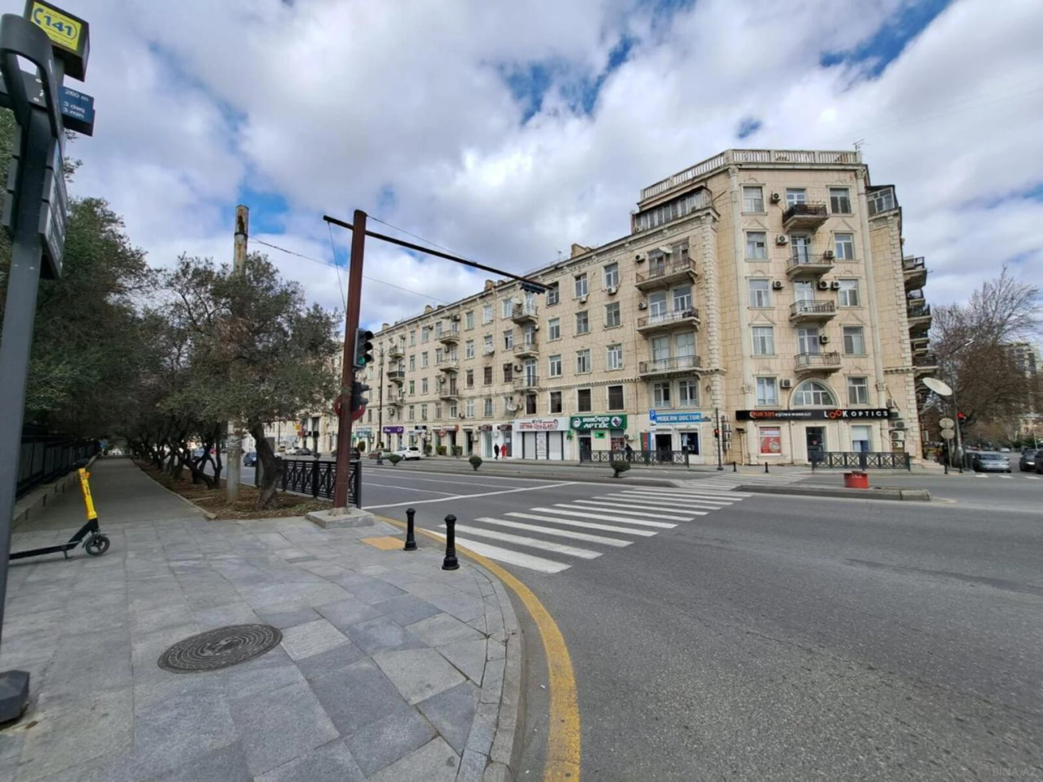Satılır 3 otaqlı mənzil 75 m²