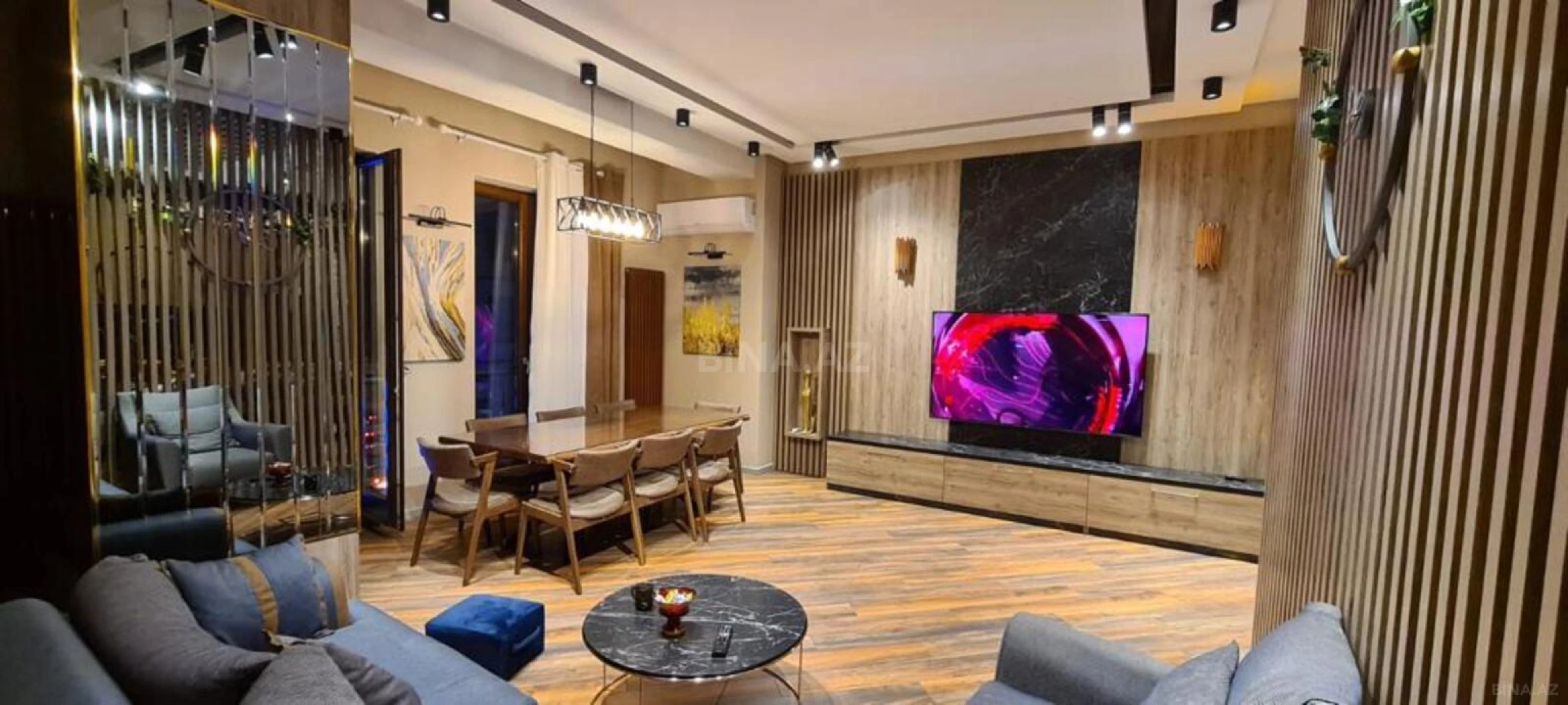 Kirayə verilir 5 otaqlı mənzil 260 m²