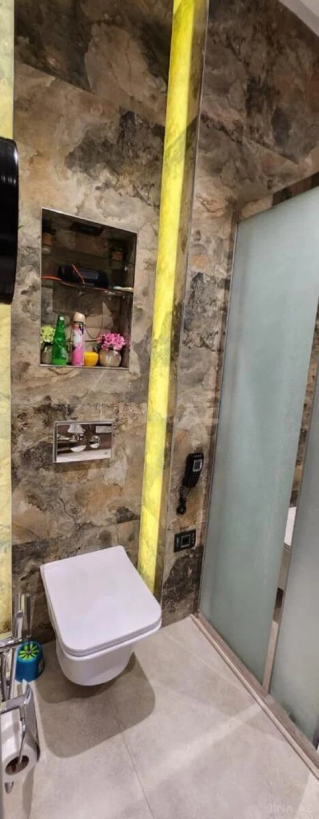 Kirayə verilir 5 otaqlı mənzil 260 m²