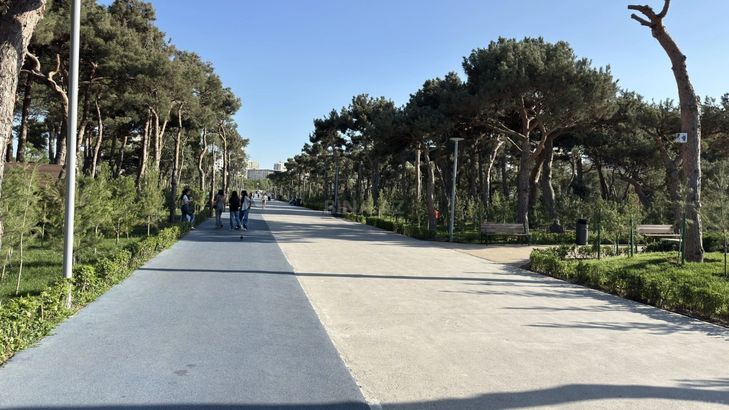 Satılır 4 otaqlı mənzil 190 m²