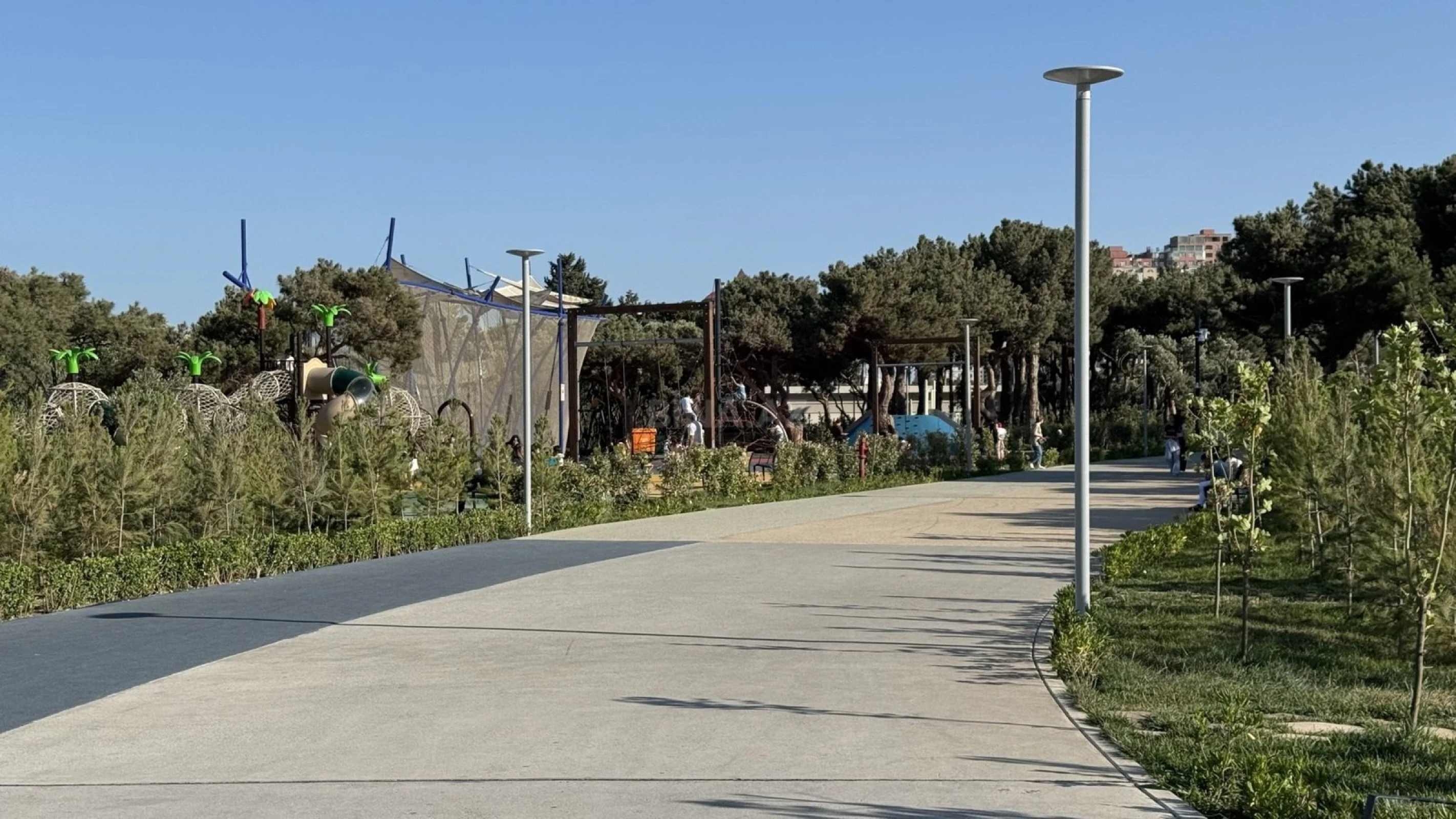 Satılır 4 otaqlı mənzil 190 m²