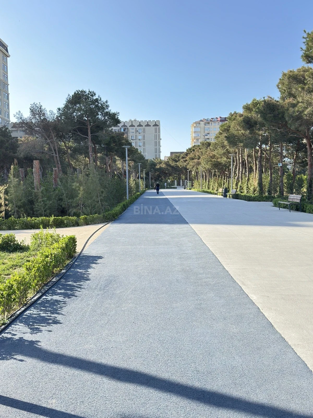Satılır 4 otaqlı mənzil 190 m²