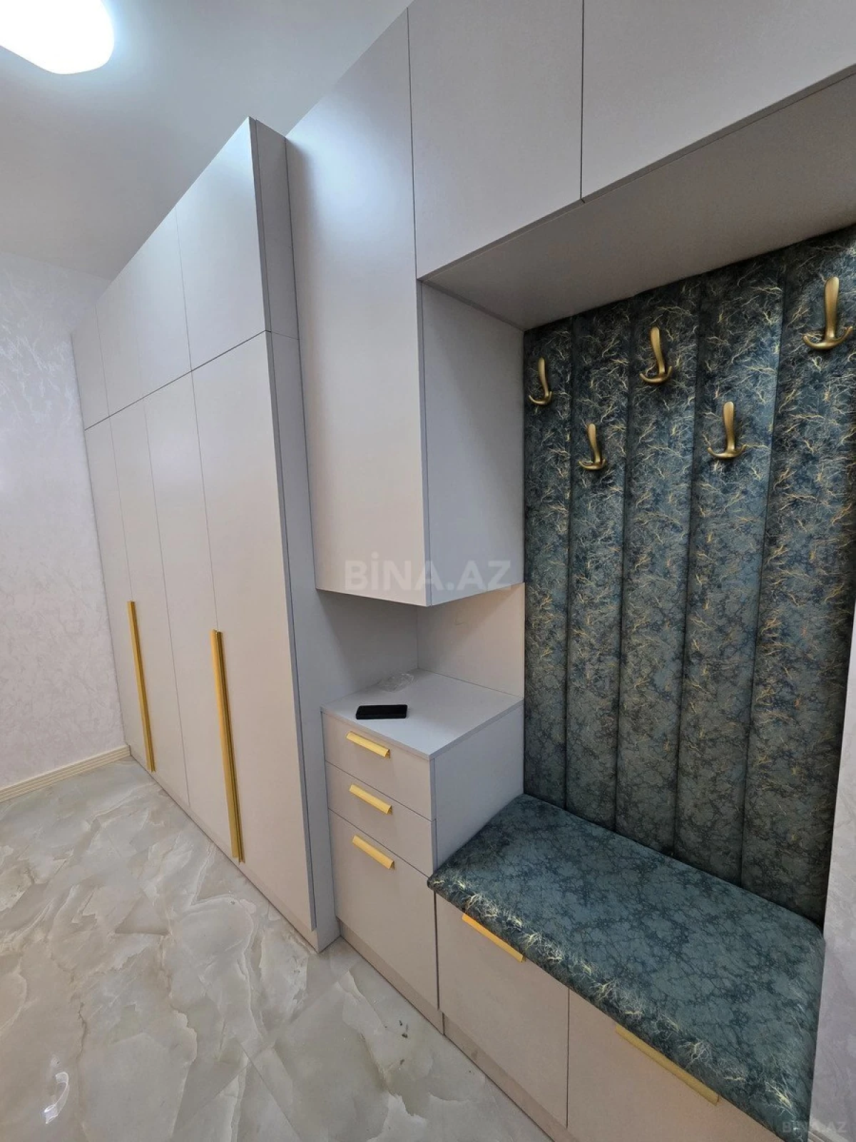 Satılır 3 otaqlı mənzil 90 m²